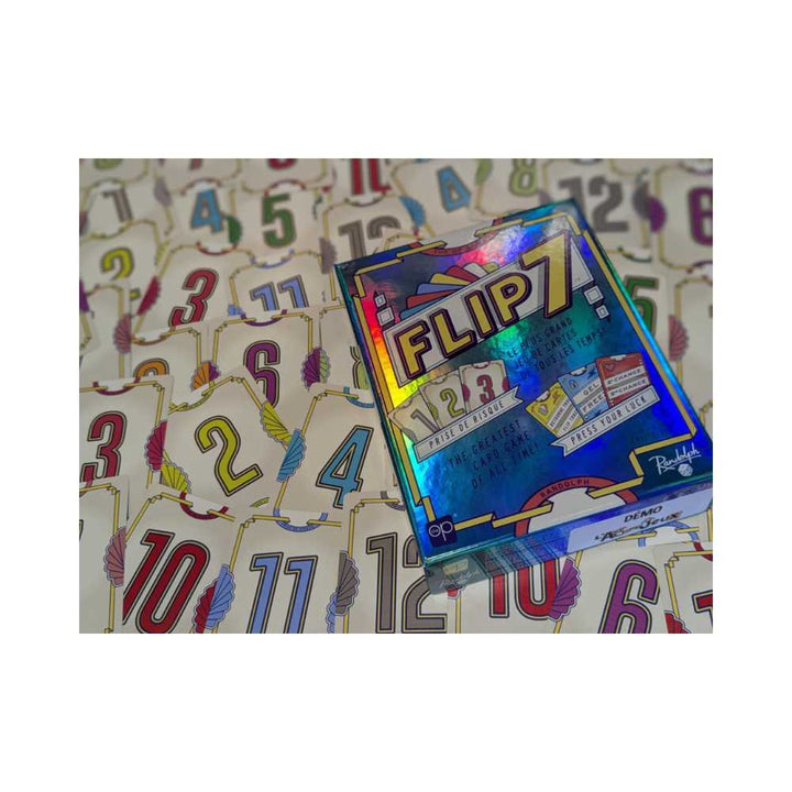 Flip 7, jeu de cartes famille - Achat en ligne Canada