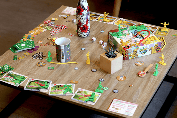 Petits Soldats (FR) JEUX - Famille